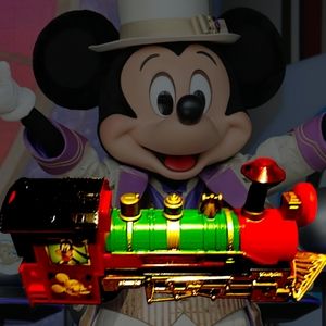 Disney Mickey Mouse Holiday Express Motorized Engine HO scale (Engine Only)